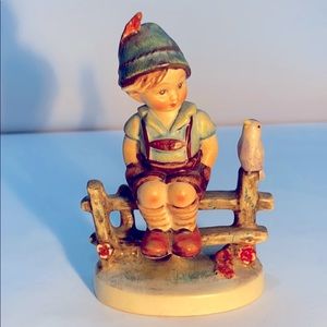 Porcelain figurine by Hummel
